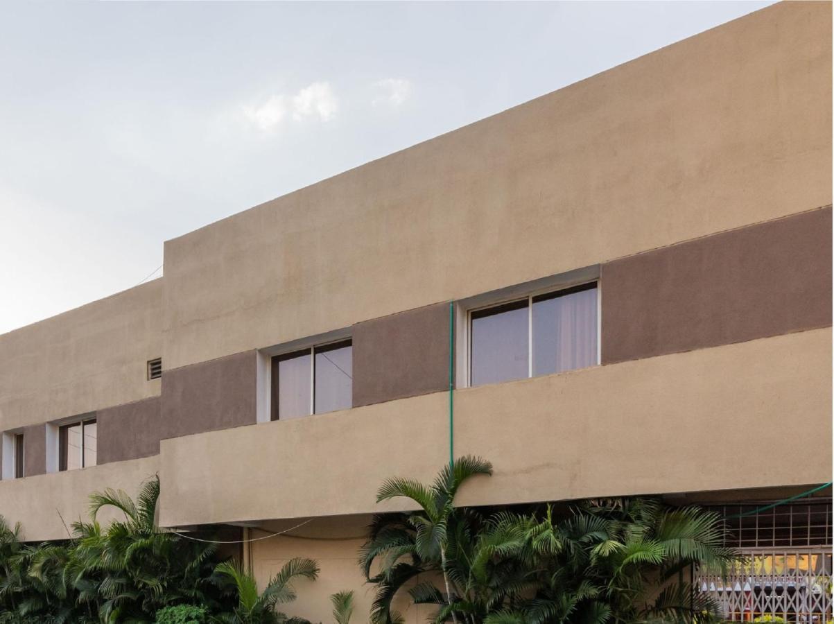 Oyo 11428 Hotel Krishna'S Residency Hyderabad Exterior photo